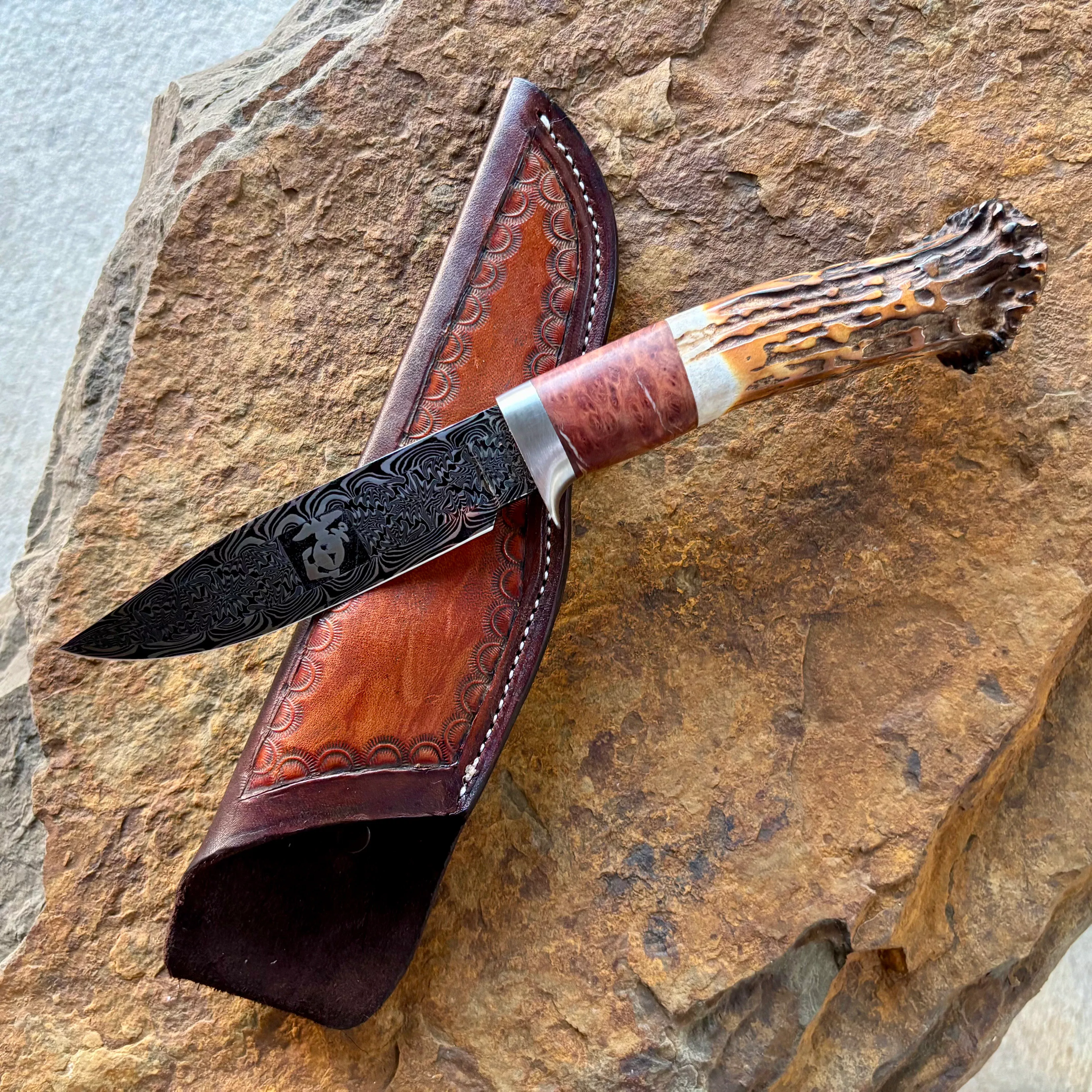 Damascus Hunter w/ Black Ash & Deer Antler