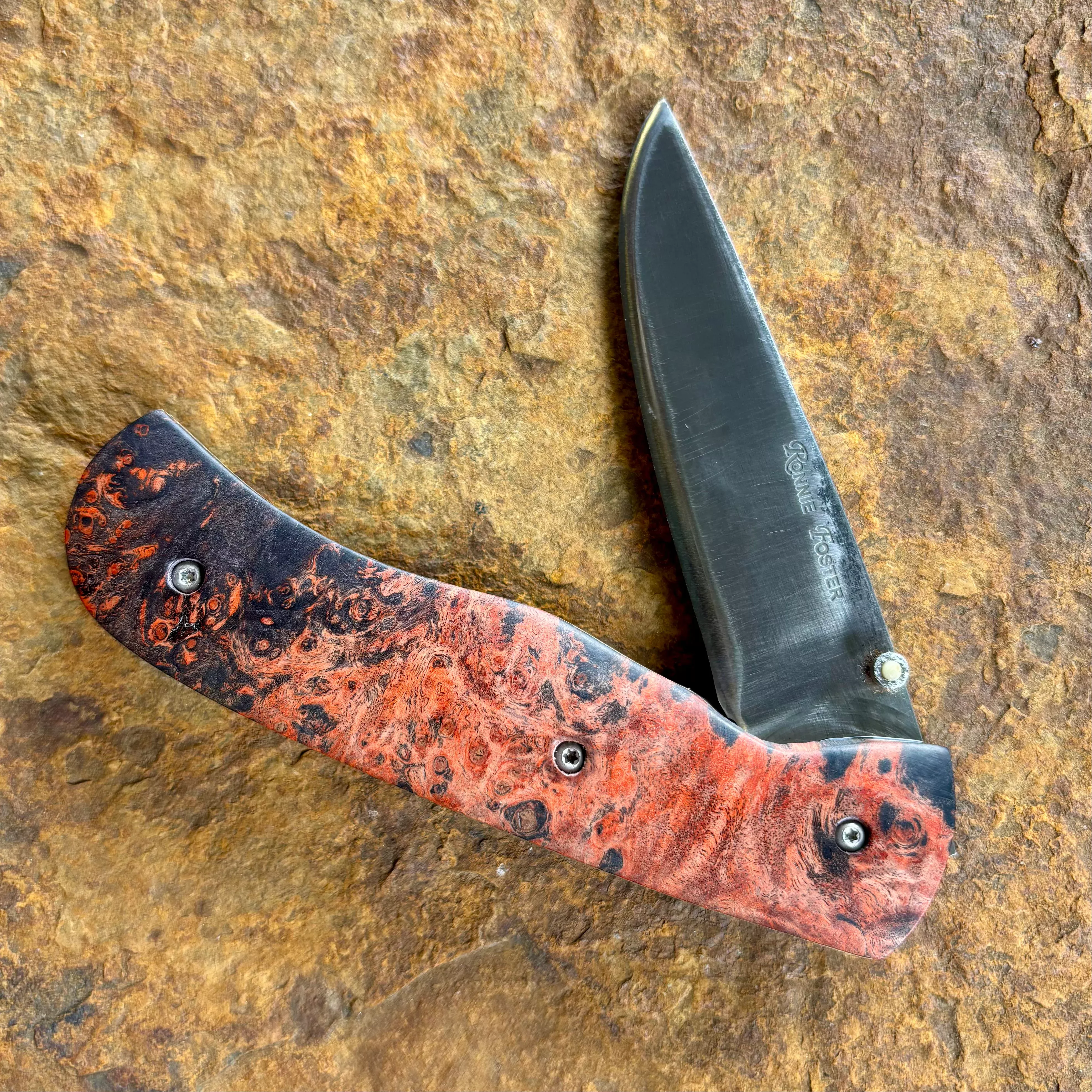 Folder Linerlock in 440C w/ Maple Burl