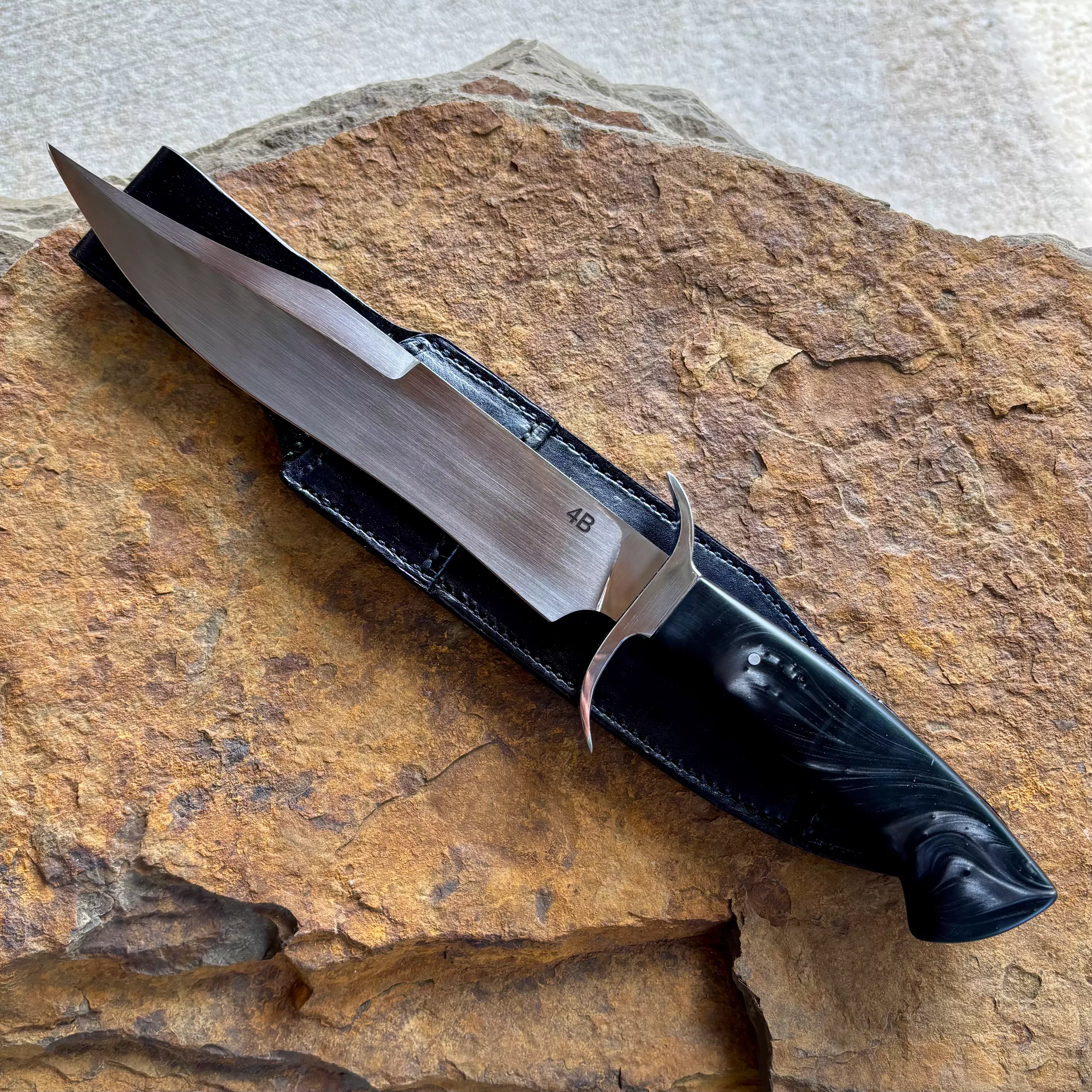 Large Bowie w/ Smoke Swirl in 1095