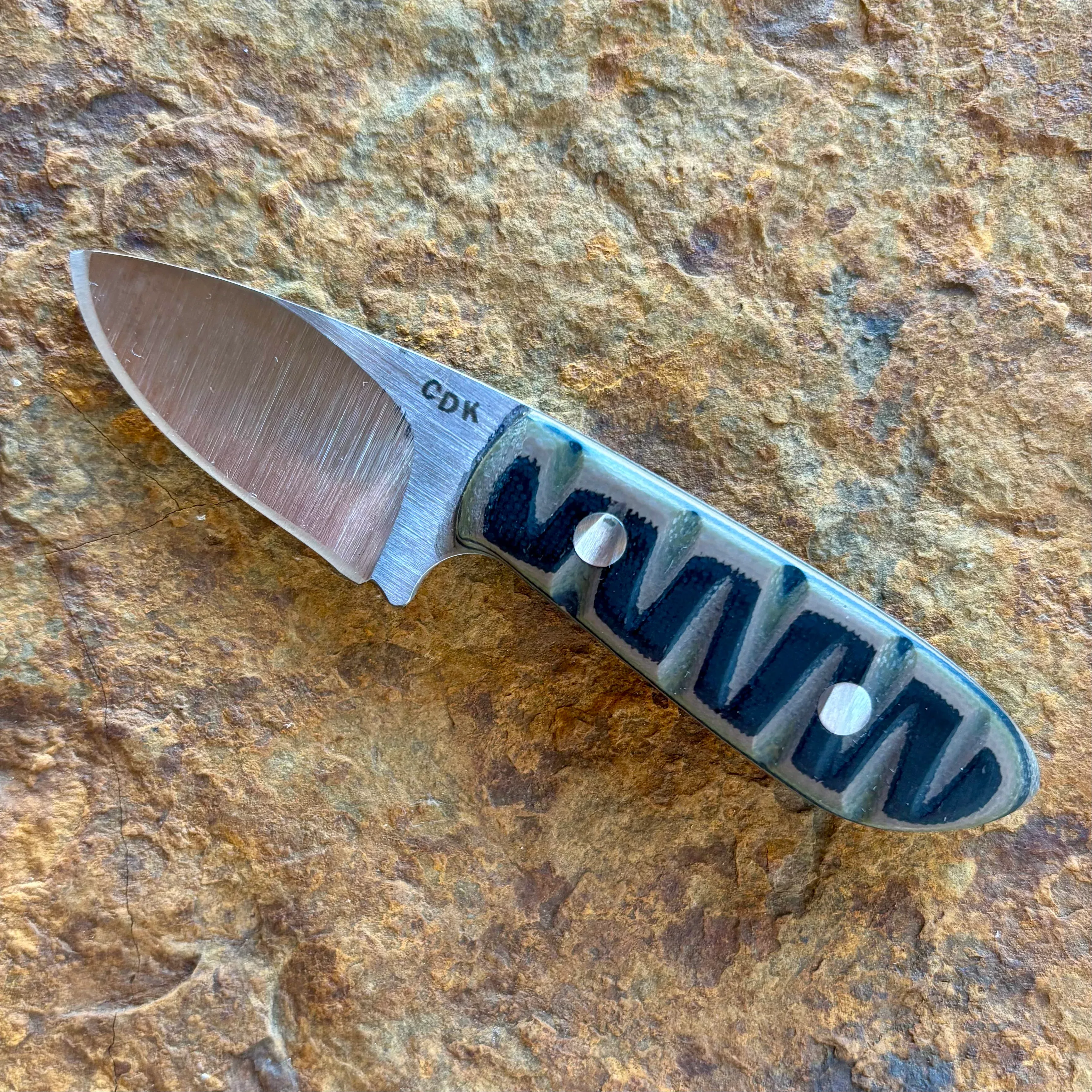 Peanut EDC in 1095 w/ Camo G10