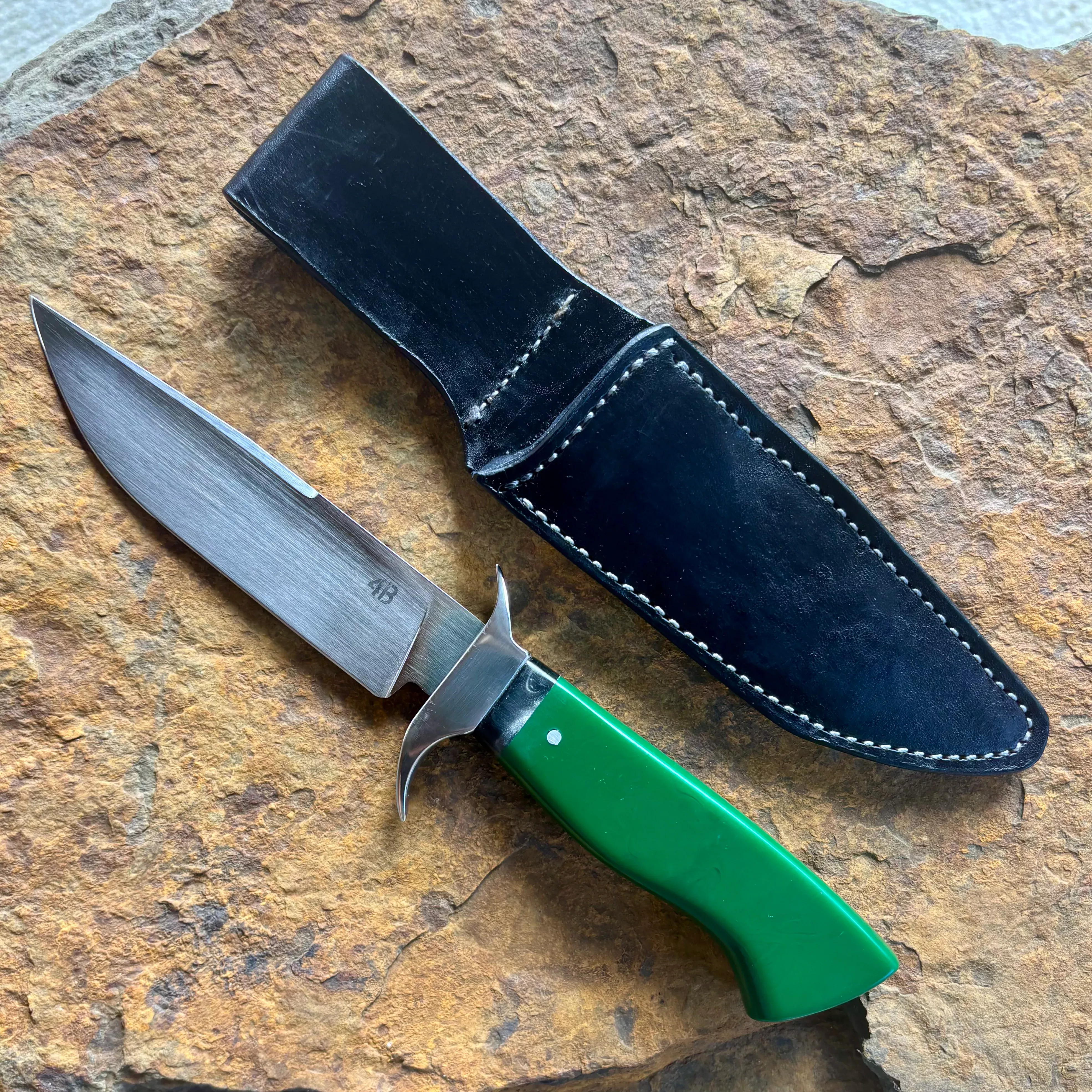 Small Bowie w/ Green Resin in 1095